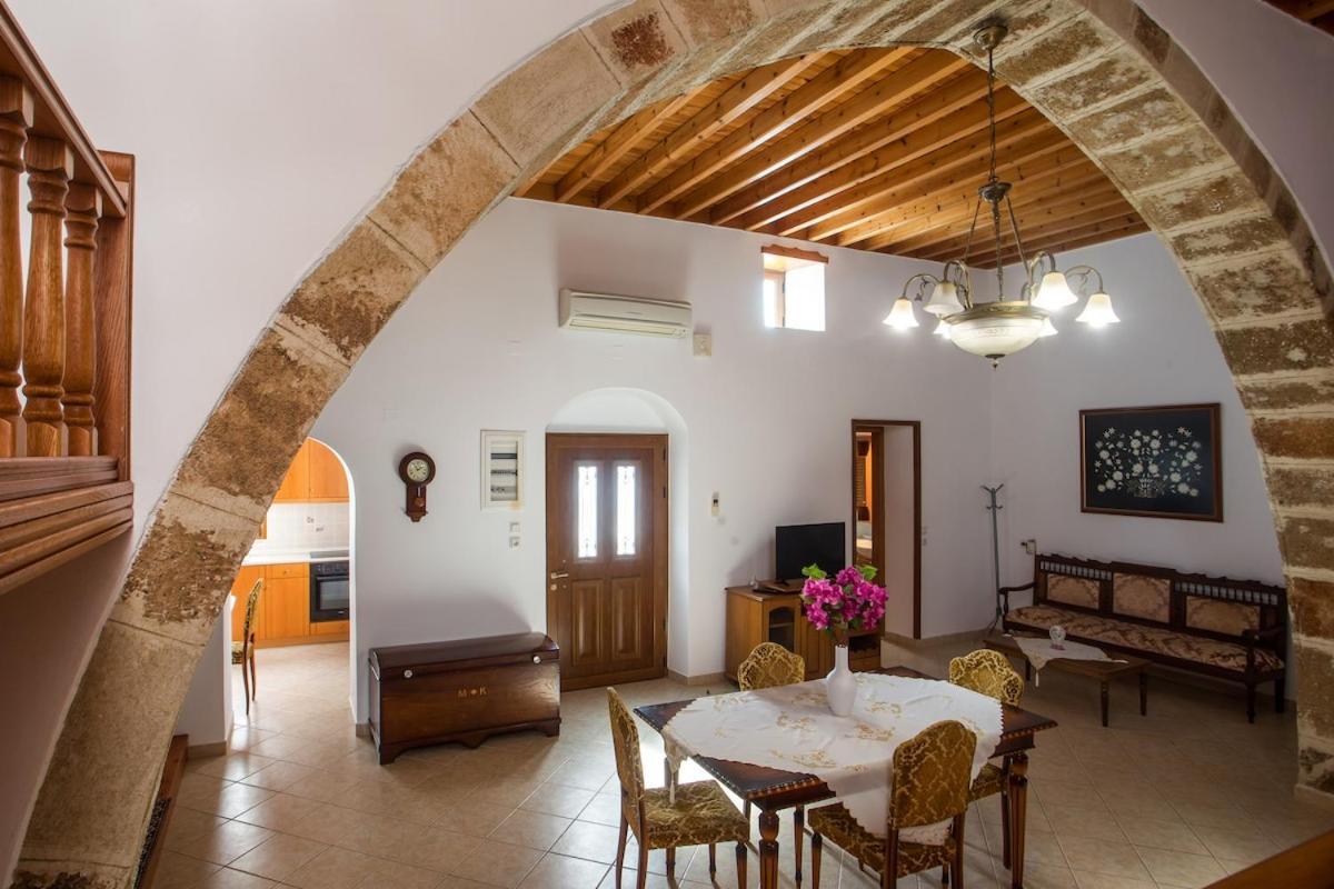 Ferienhaus Socrates Traditional House Charaki